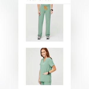 Womens Figs scrub set size small